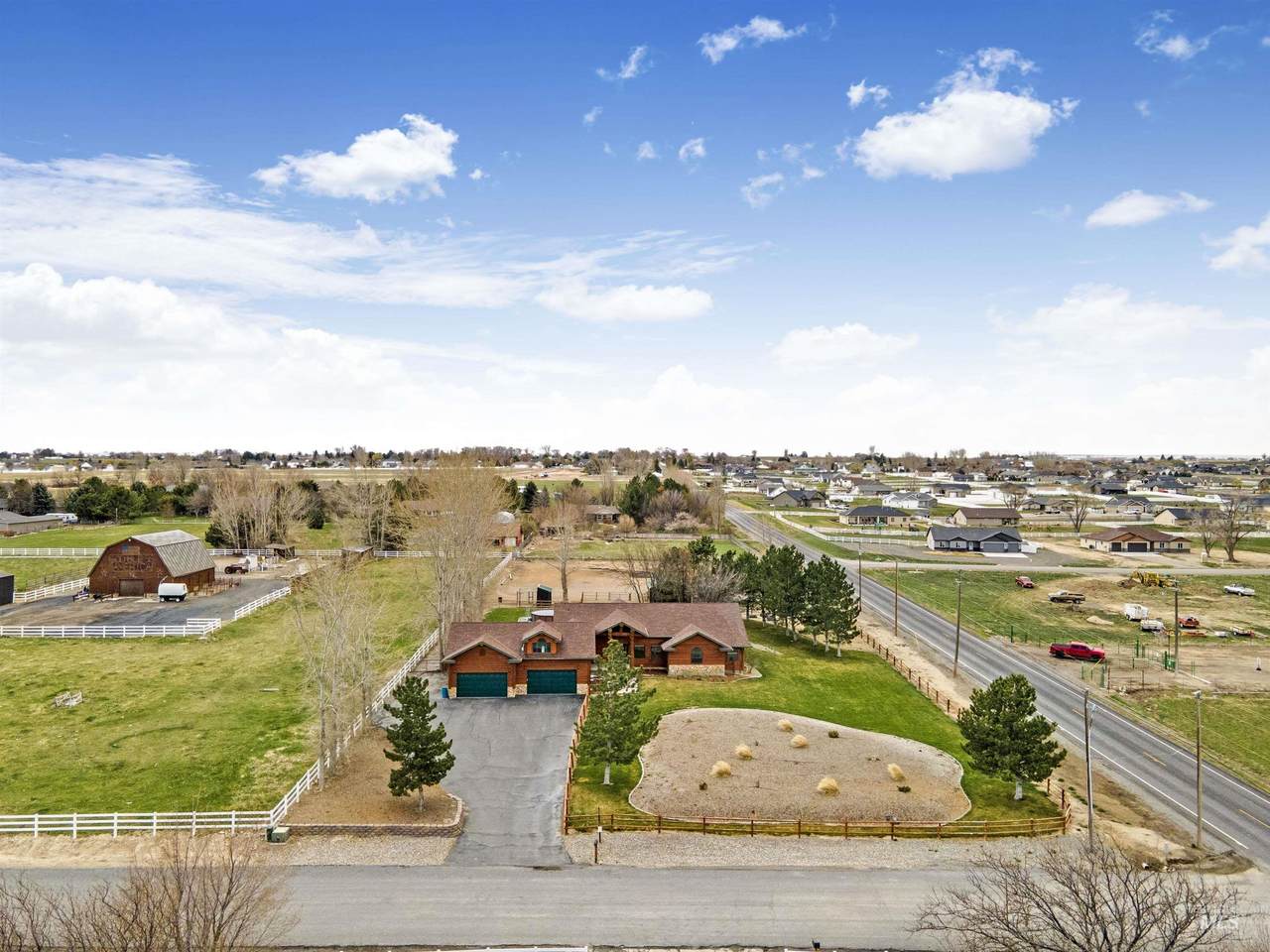 2501 Twin View Lane - Photo 1