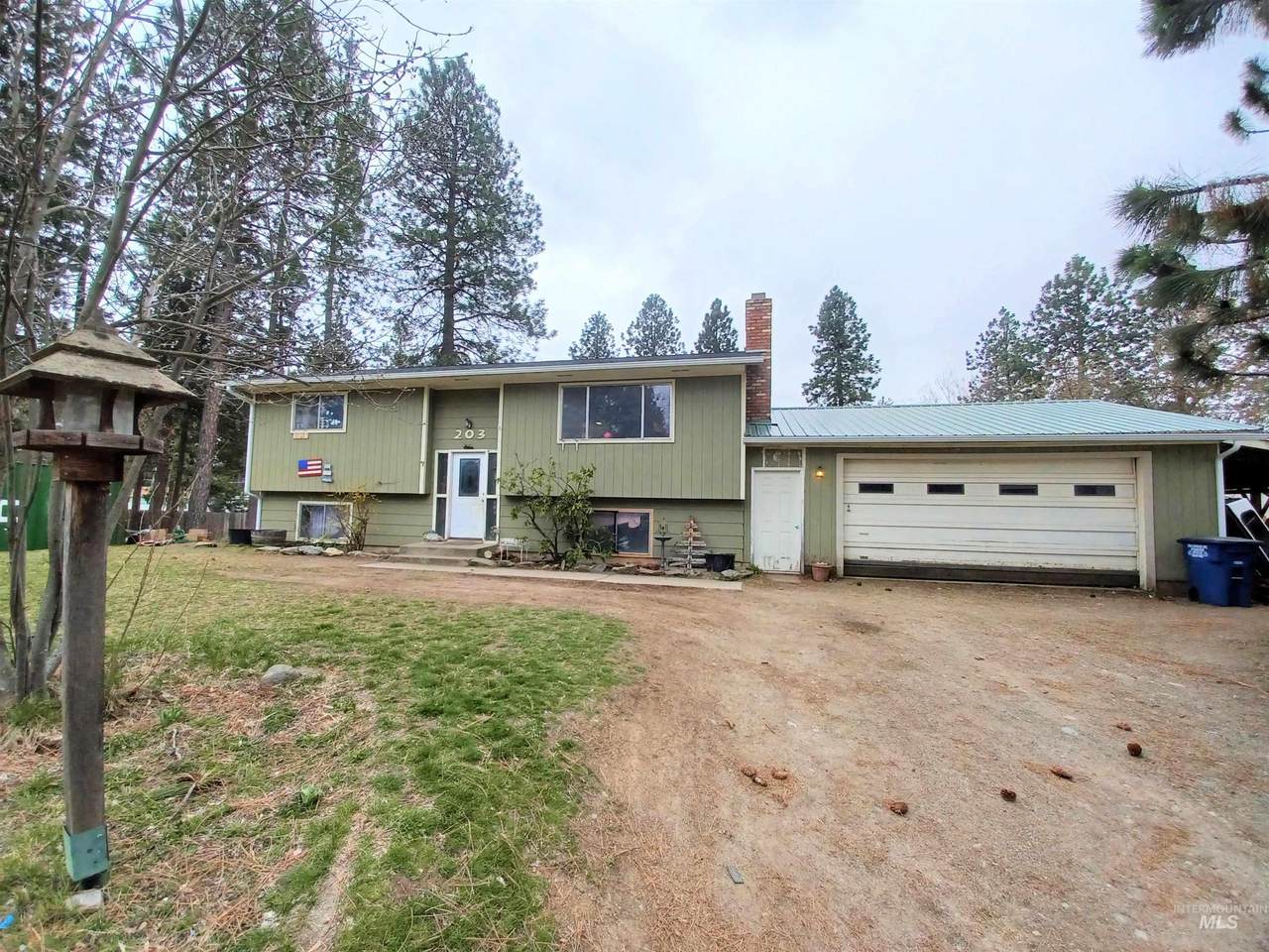 203 20th Ave - Photo 1