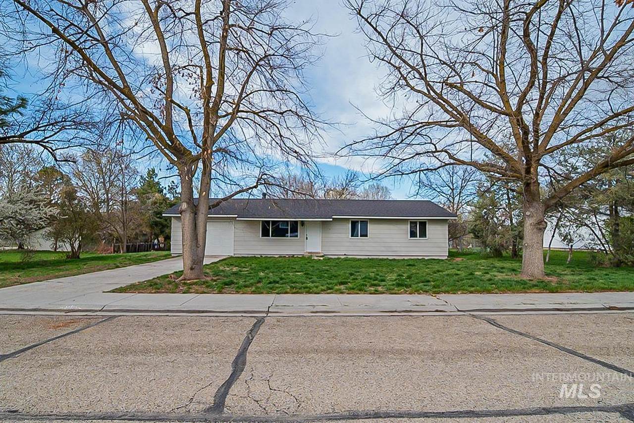 10312 Tanglewood - Photo 1