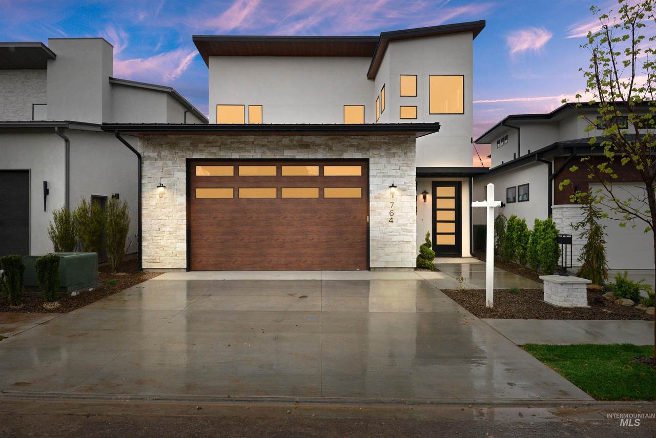 764 Ashbourne Lane - Photo 1