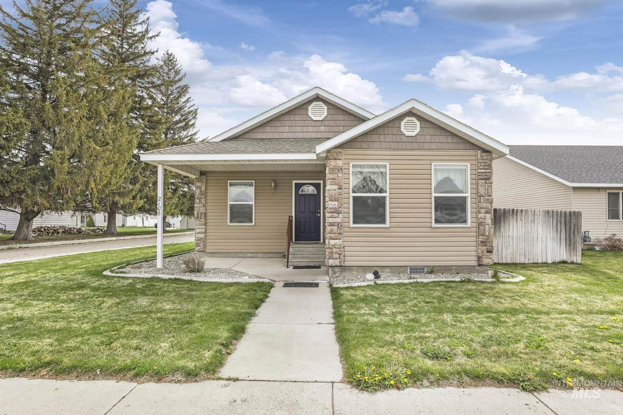 2106 California Street - Photo 1
