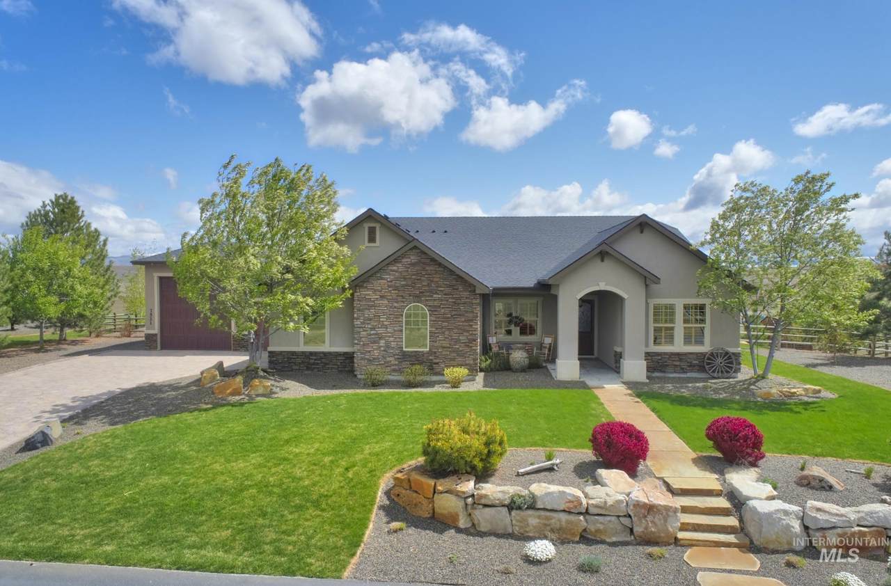 7521 Grand Ridge Lane - Photo 1