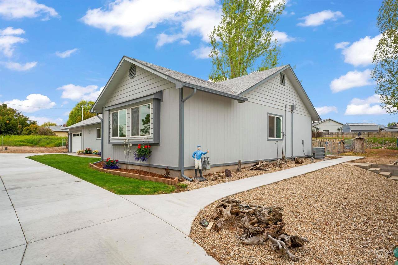 3609 Sunny Ridge - Photo 1