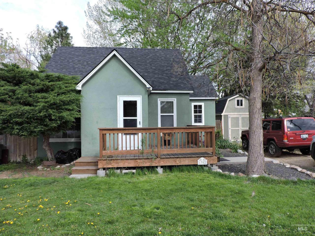 1302 Roosevelt St. - Photo 1