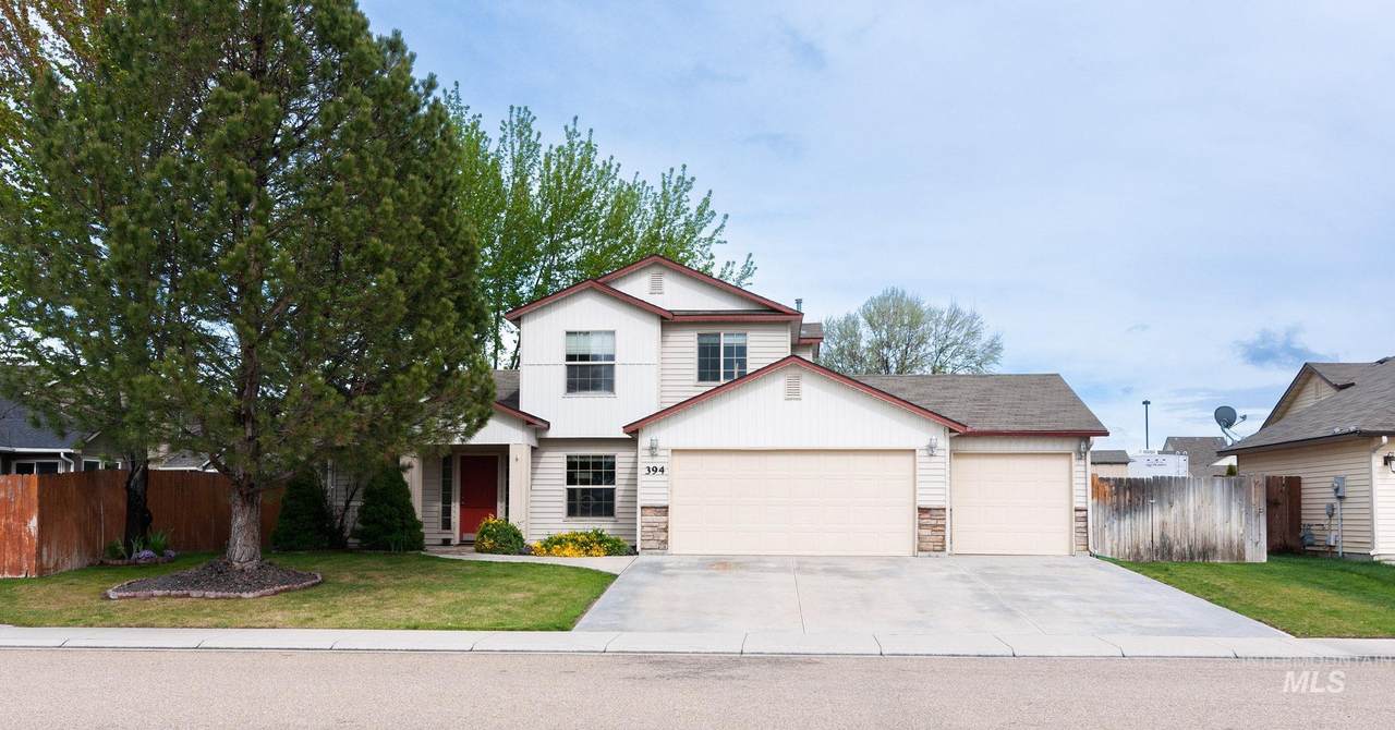 394 Sherwood - Photo 1