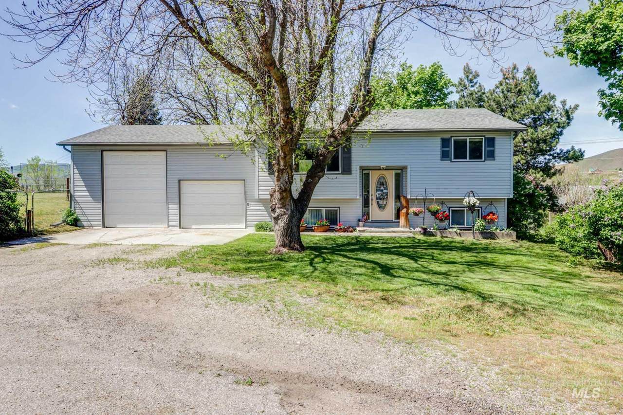 102 View Cir. - Photo 1