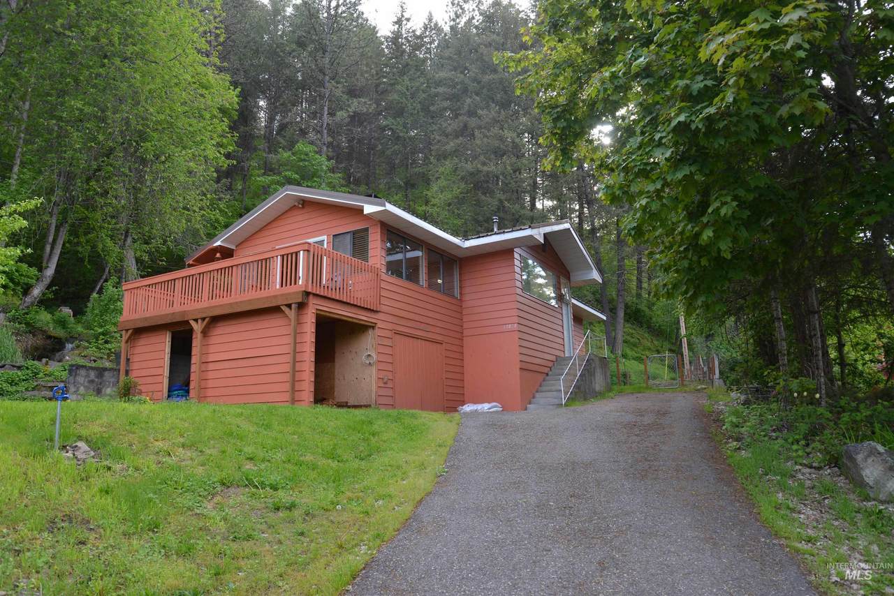 13828 4th Ave - Photo 1