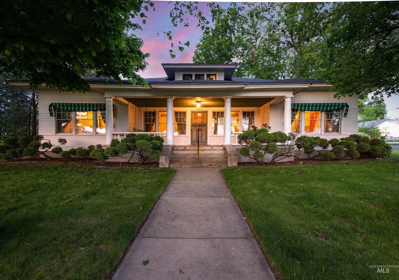 425 Prospect Avenue - Photo 1