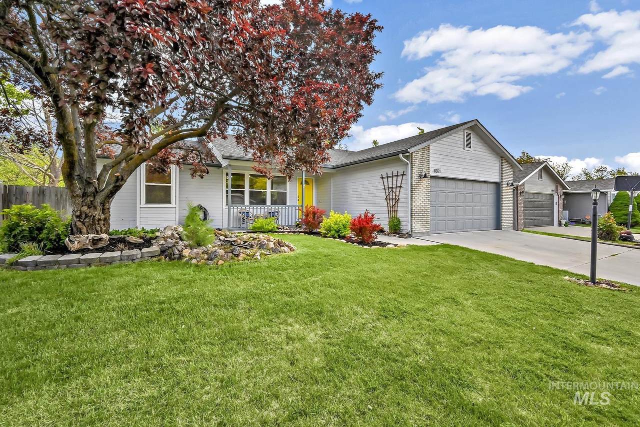 8021 W Prince St - Photo 1