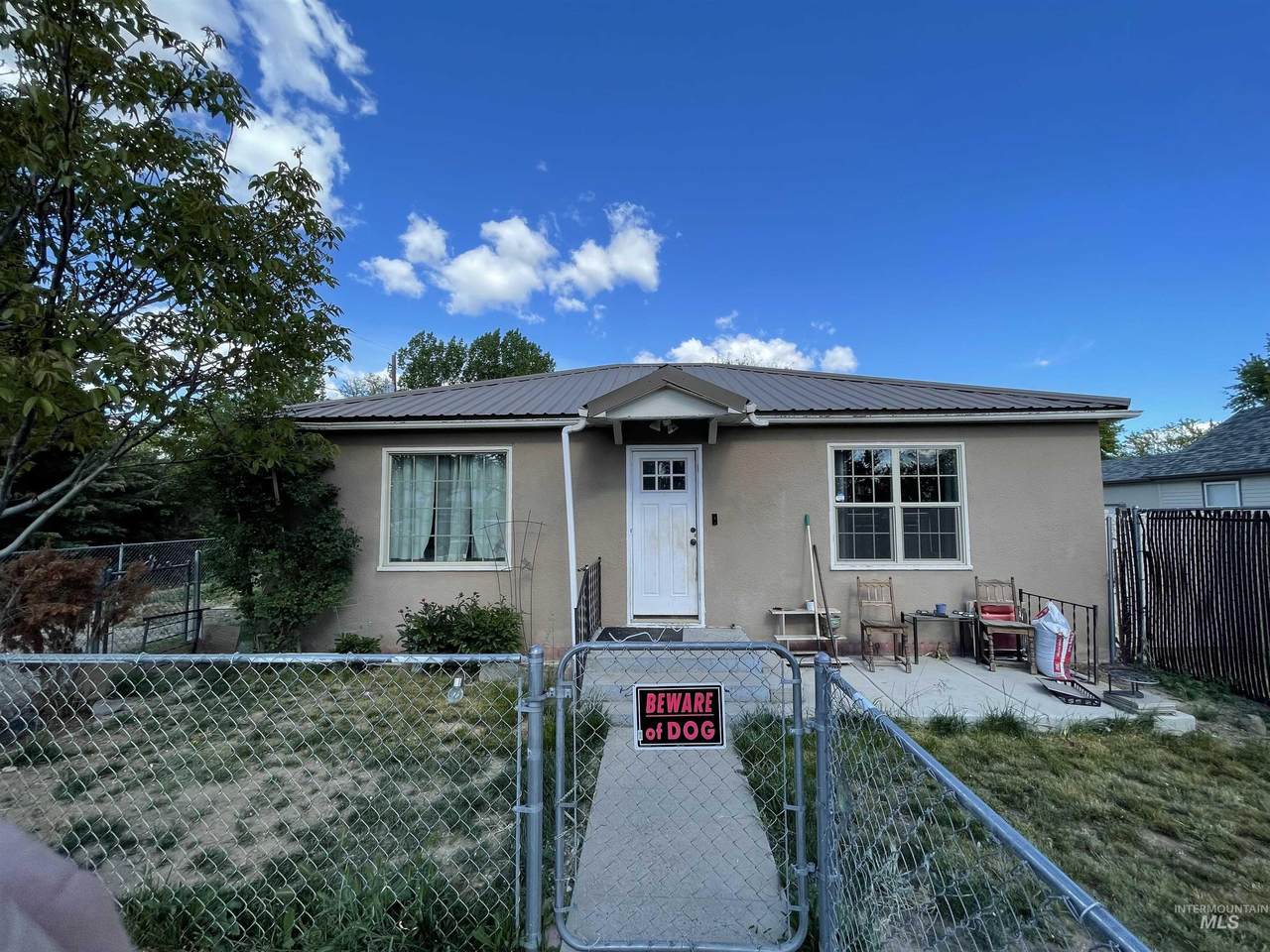 614 Colorado Ave - Photo 1