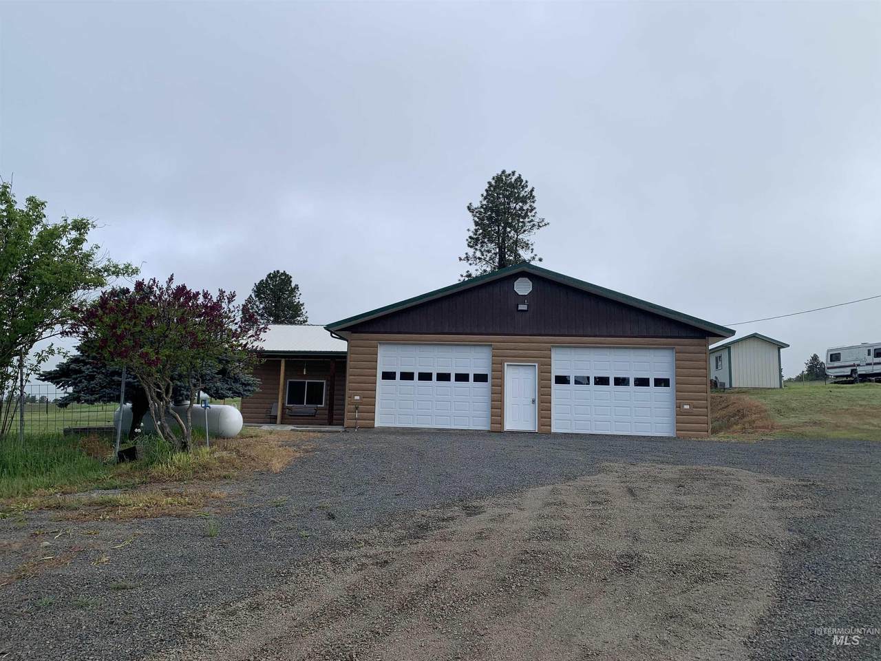 785 Leitch Creek - Photo 1