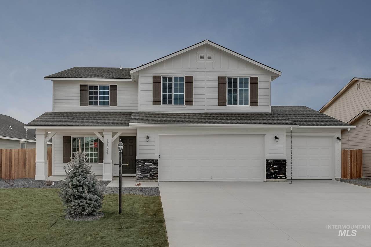 678 Queens Dr. - Photo 1