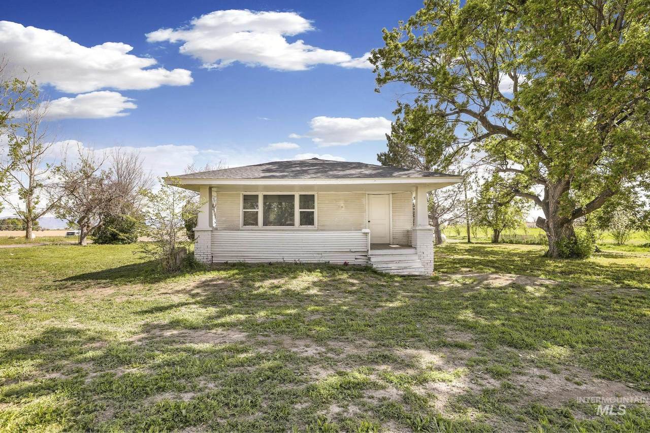 427 Hwy 30 - Photo 1