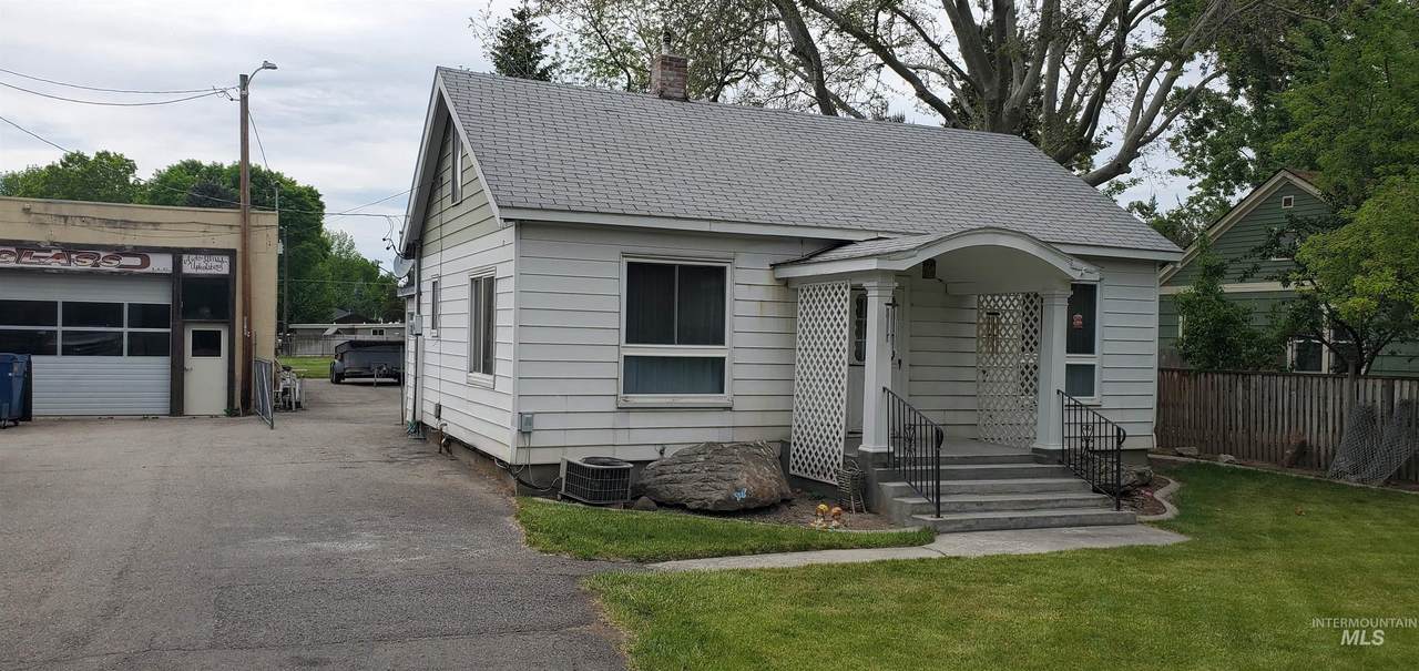 2819 N 36th Street - Photo 1