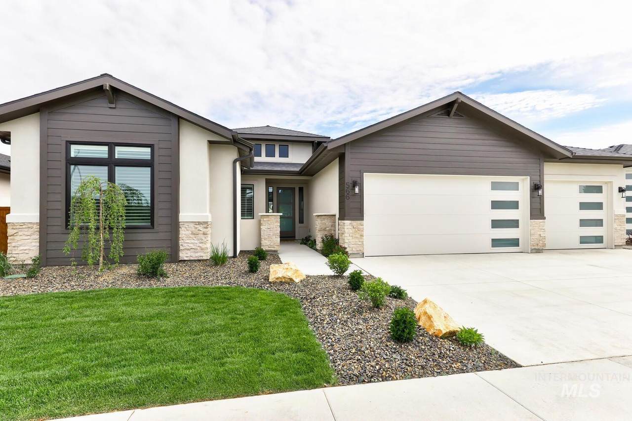 566 Short Lane - Photo 1