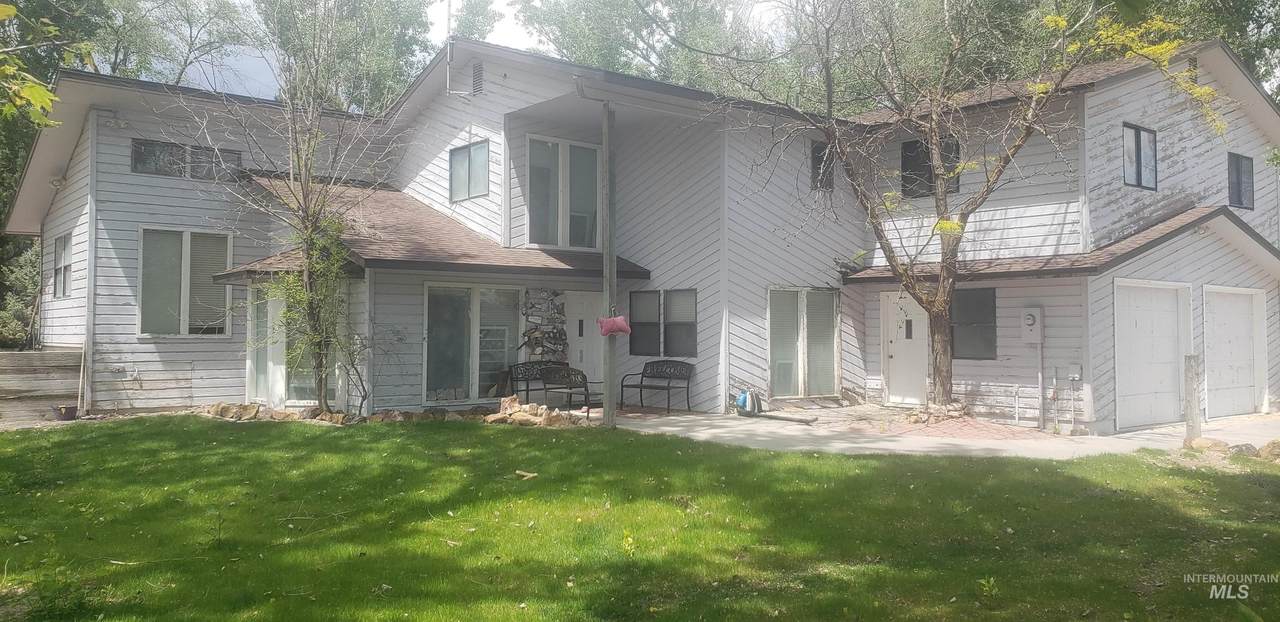 23579 Centerpoint Rd - Photo 1