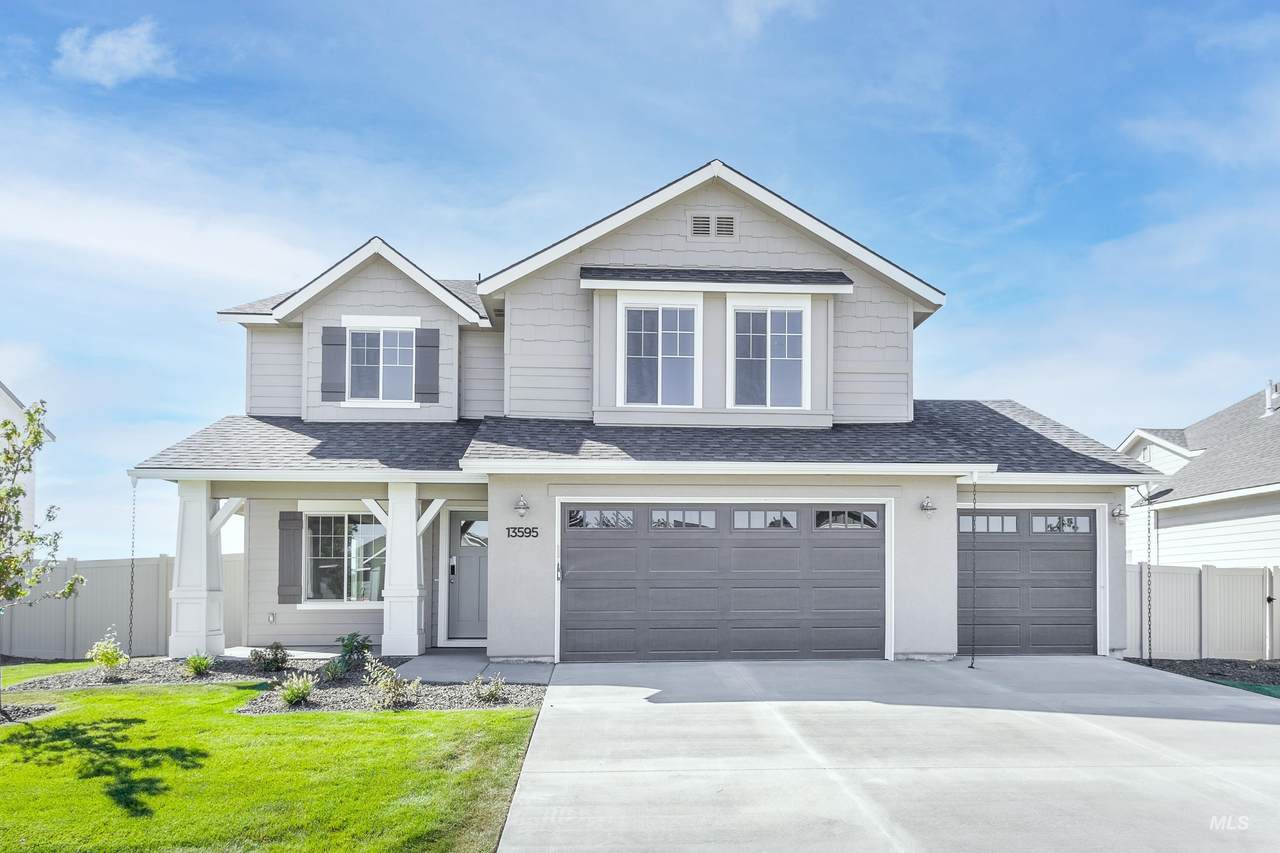11740 Rose Lake Ave - Photo 1