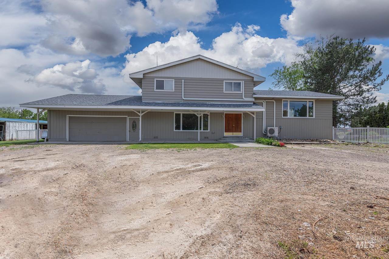 391 Outlook Dr - Photo 1
