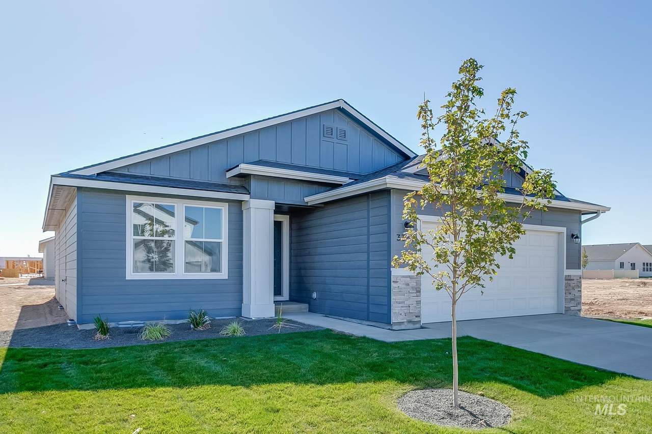 68 Meadowsweet Ave - Photo 1
