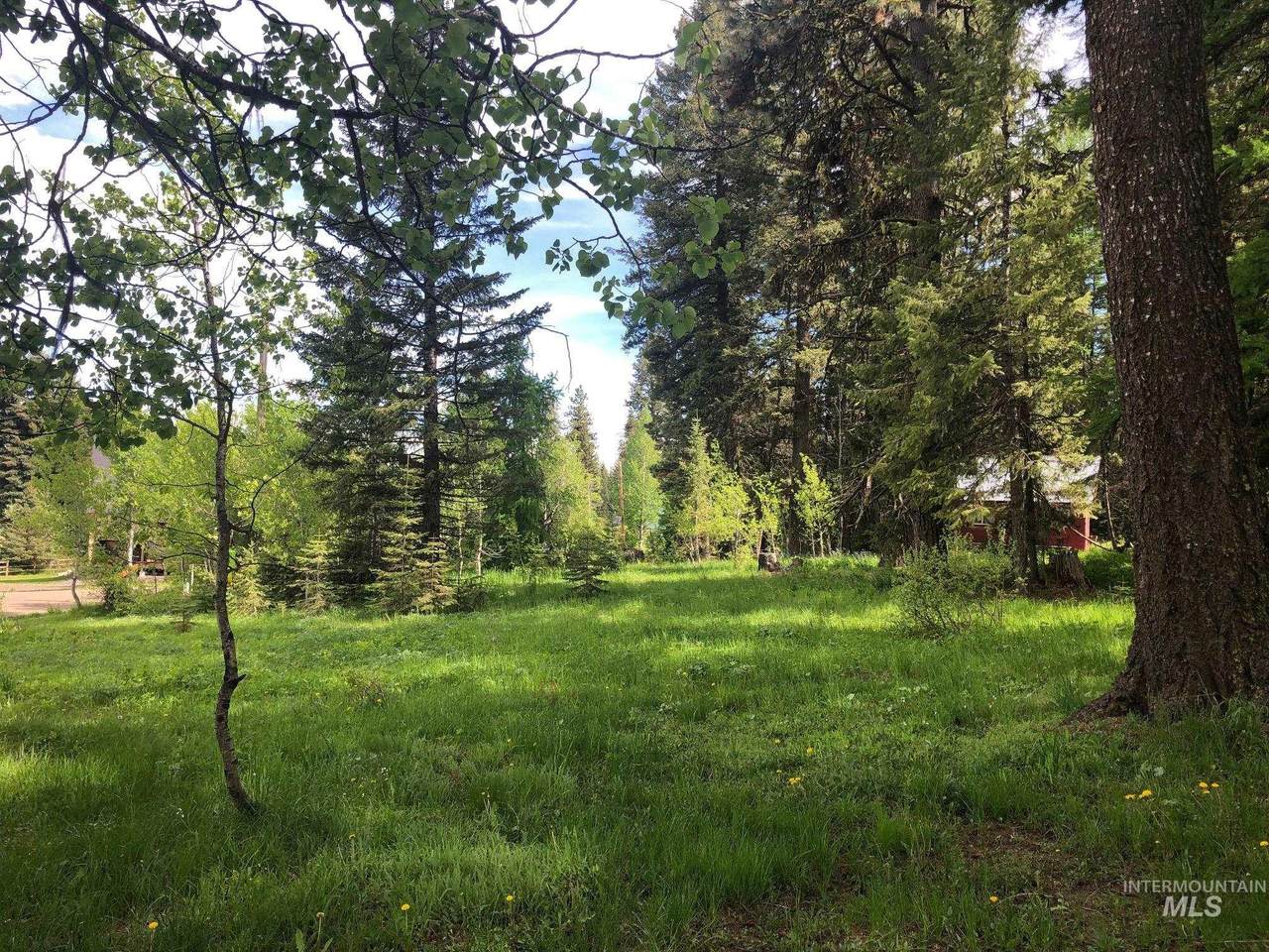 2213 Highland Rd - Photo 1