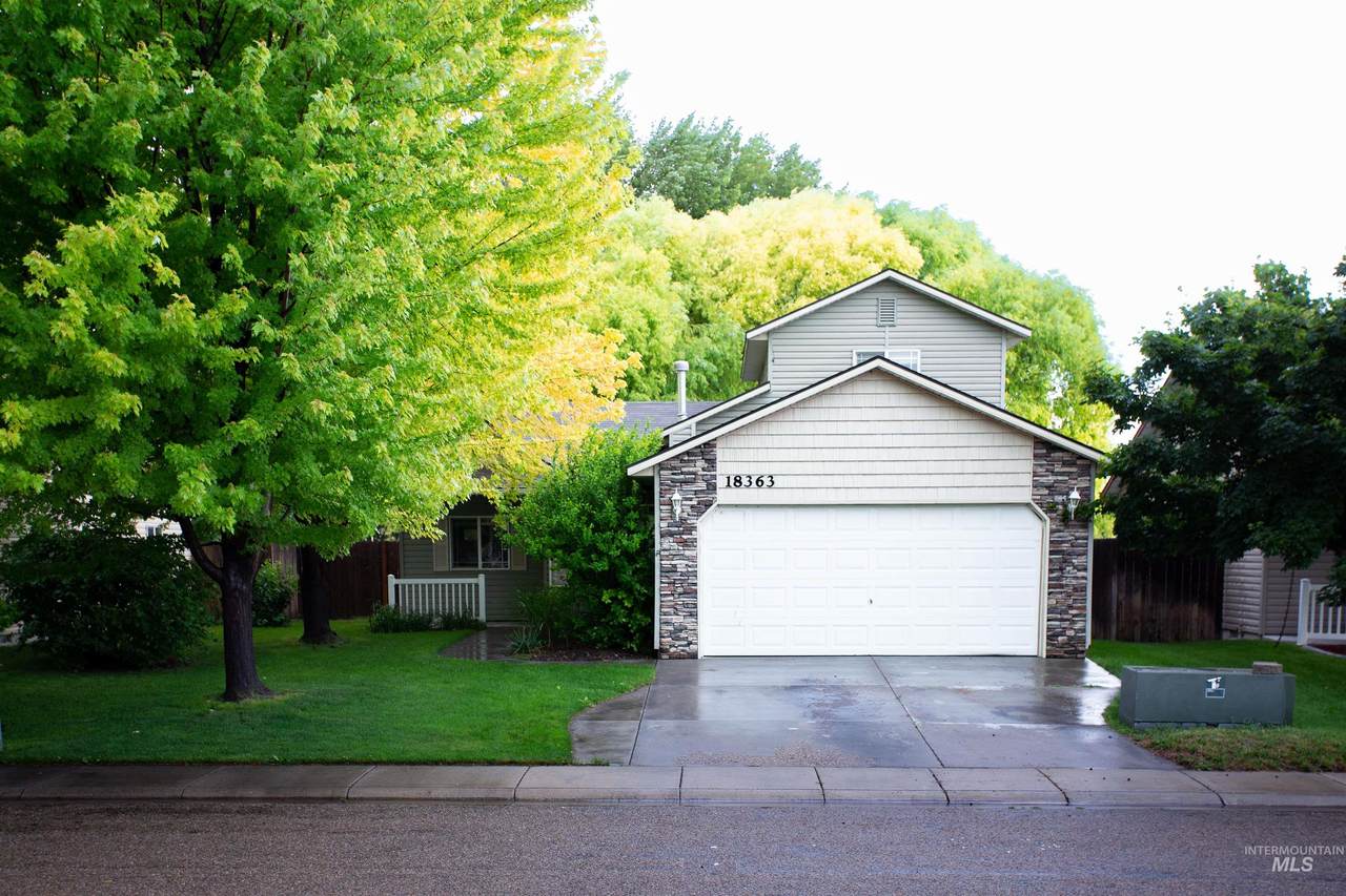 18363 Buckeye Place - Photo 1