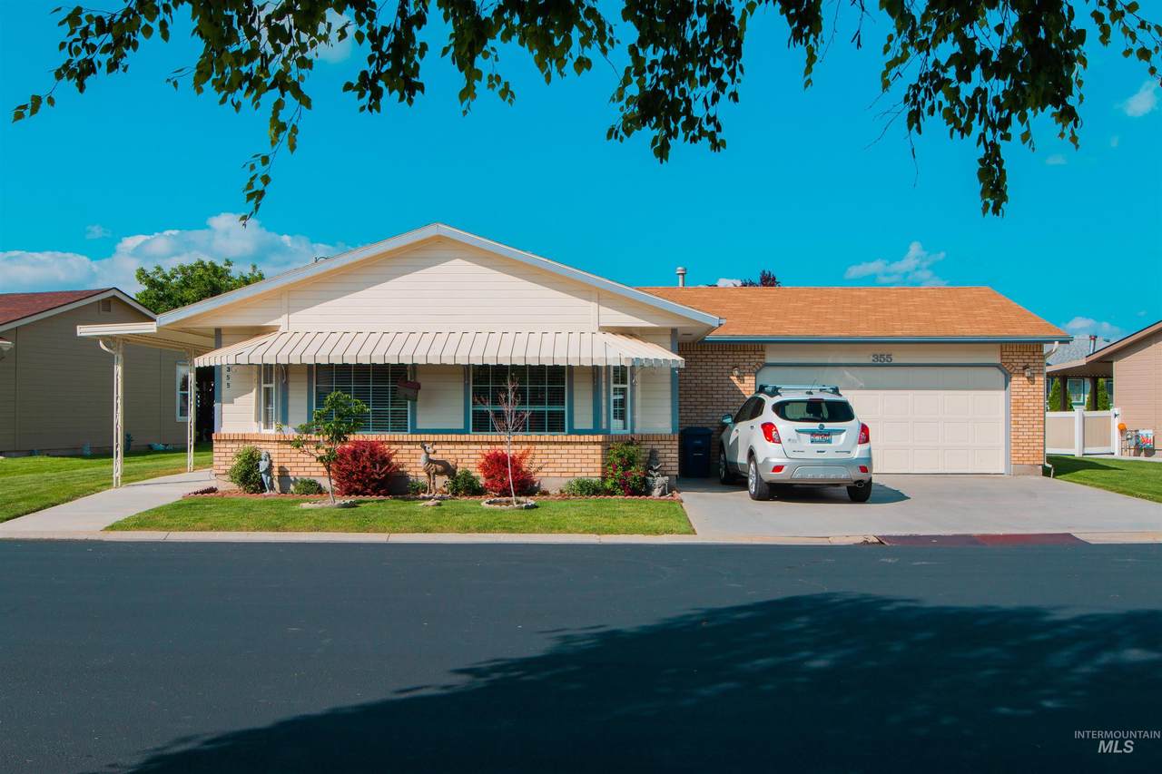1100 Burnett Dr. - Photo 1