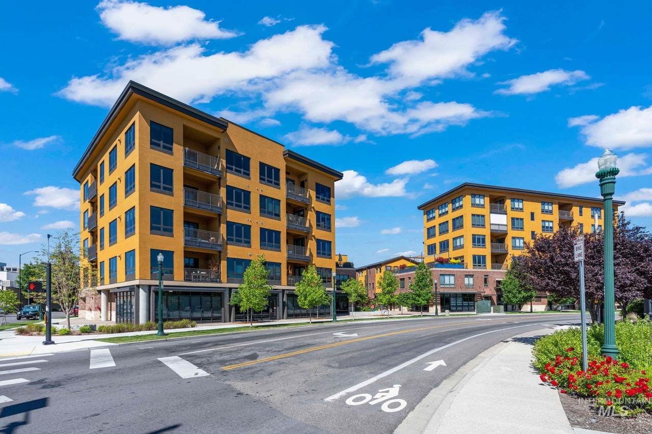 880 River Street - Photo 1