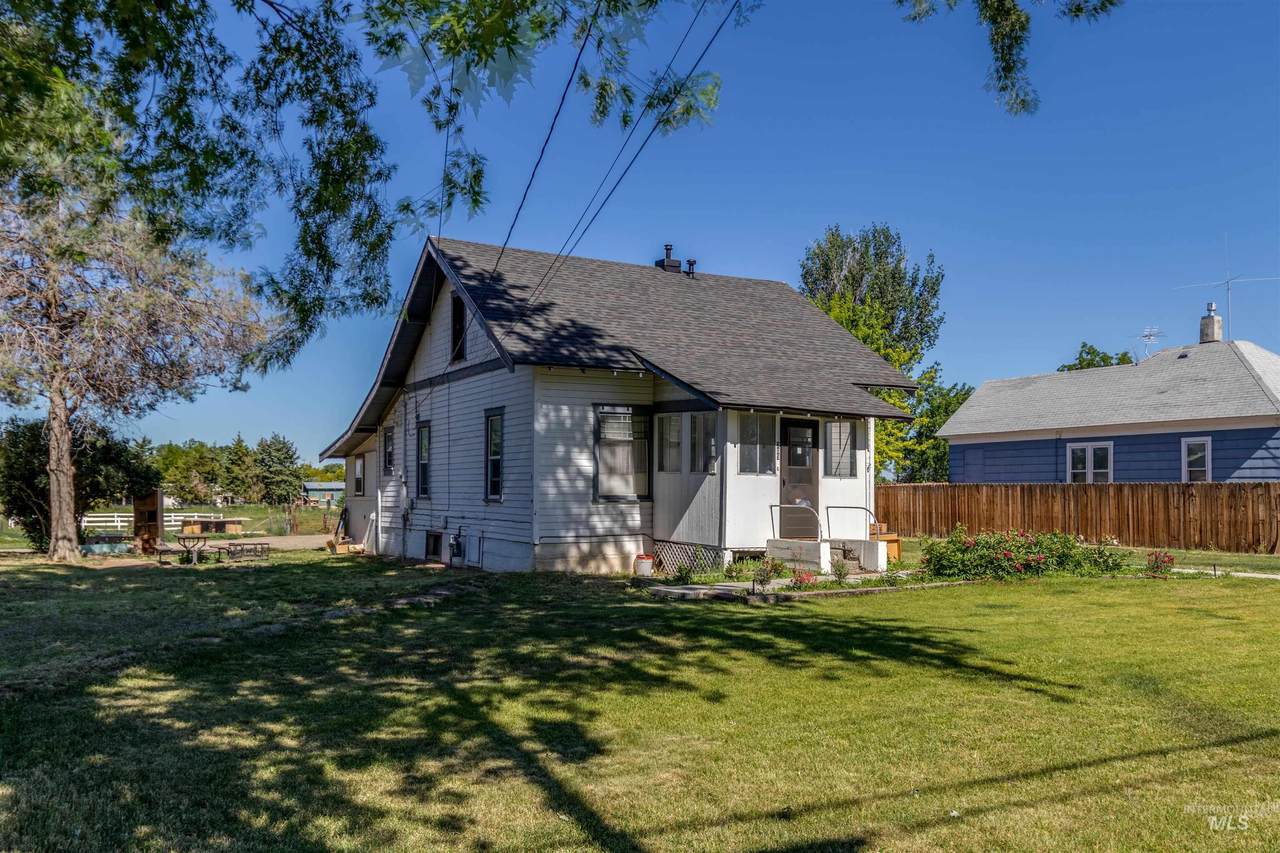 205 Boulevard - Photo 1
