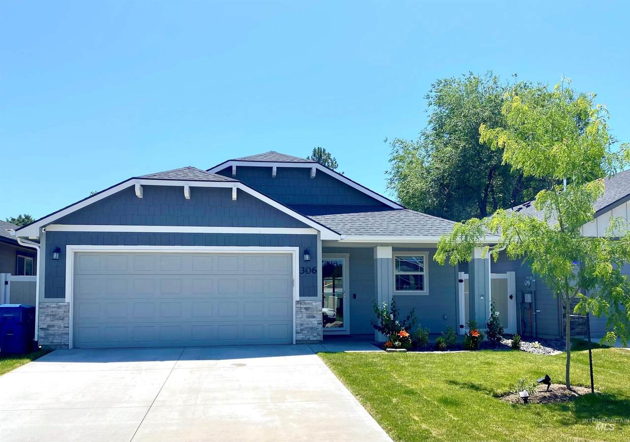 306 Crimson Circle South - Photo 1