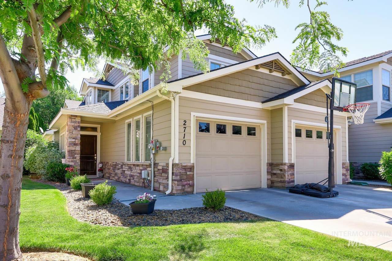 2710 S Gatewood Lane - Photo 1