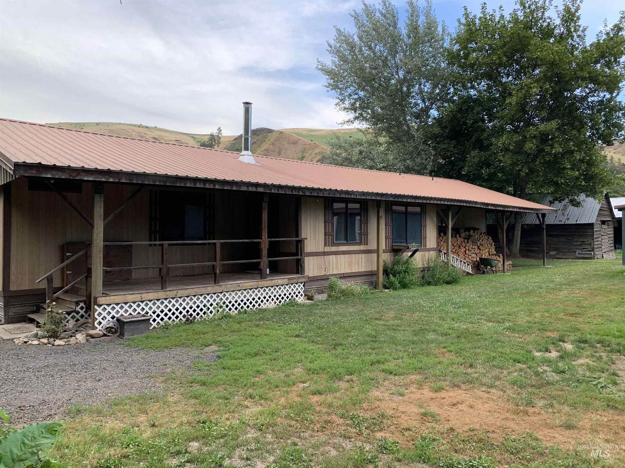 406 West Street - Photo 1