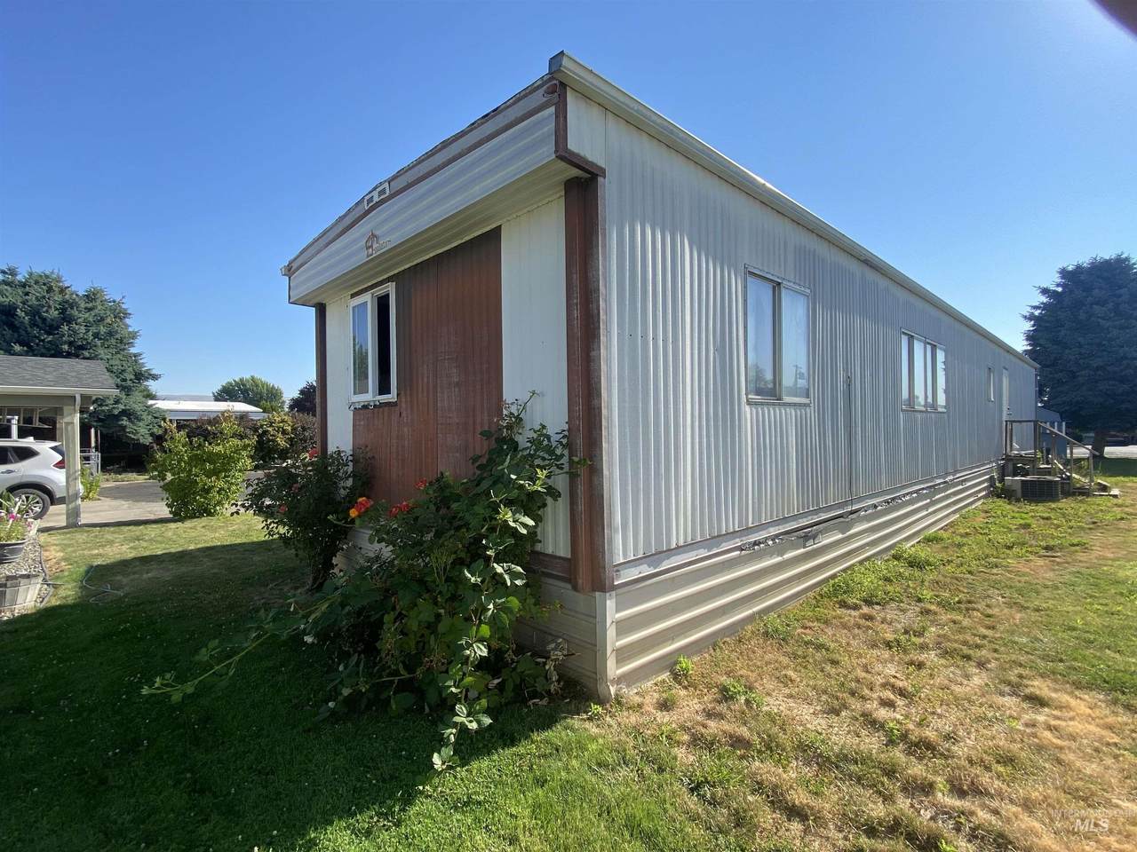 2015 6th Avenue - Photo 1