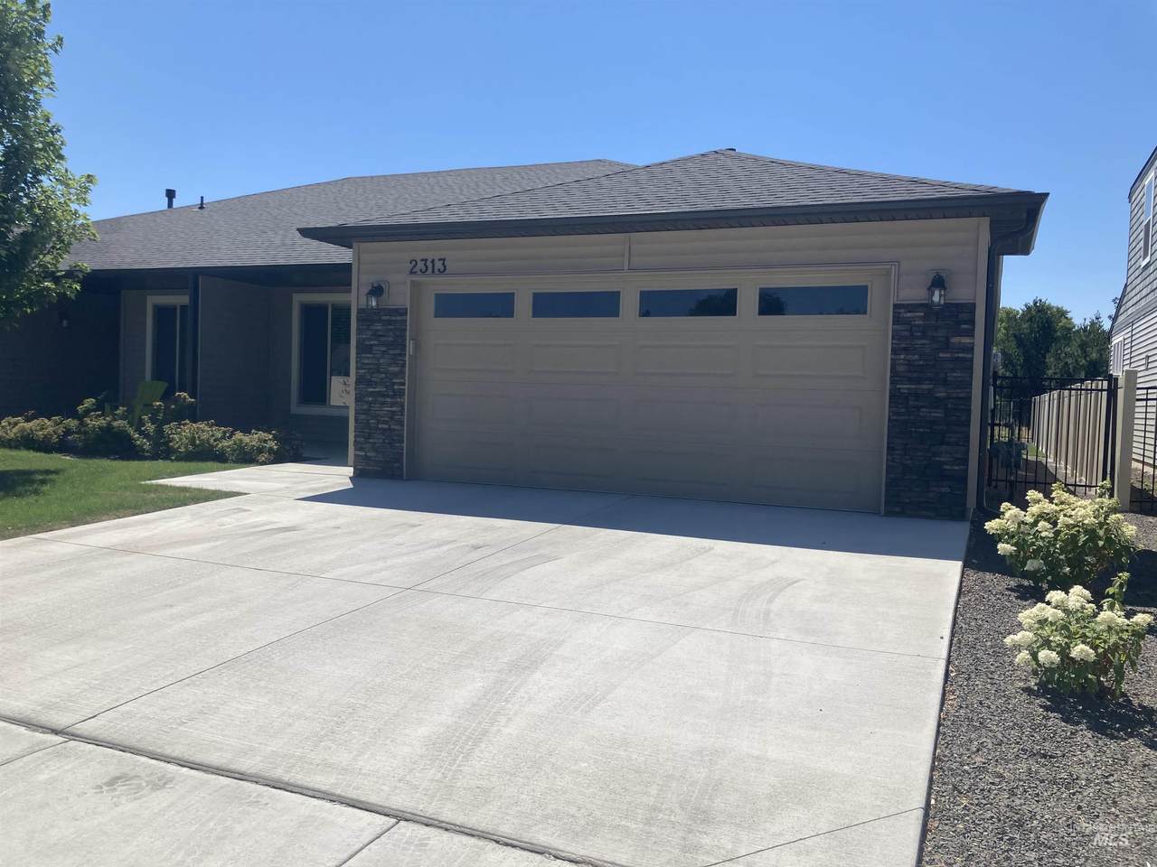 2313 Kamay Drive - Photo 1
