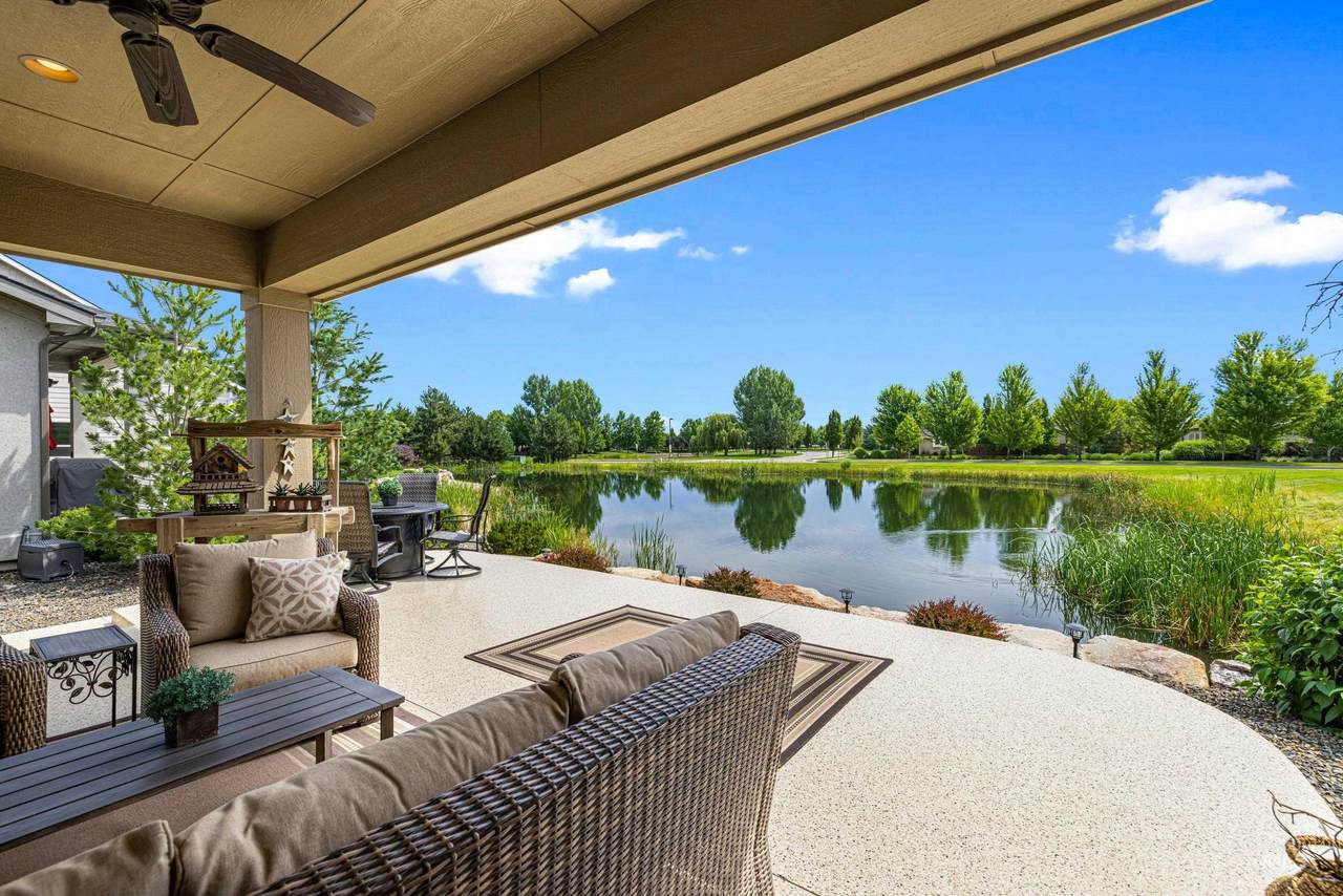 6600 Tree Haven Way - Photo 1