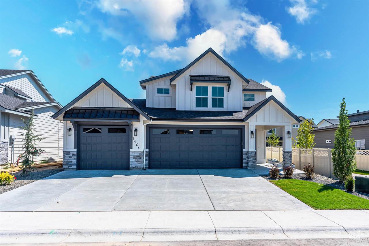 1427 Fluorite St - Photo 1