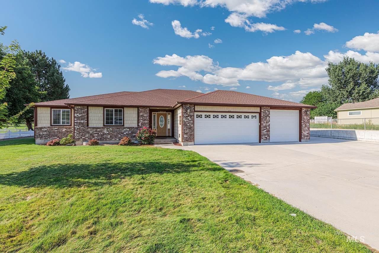 15275 Griffin - Photo 1