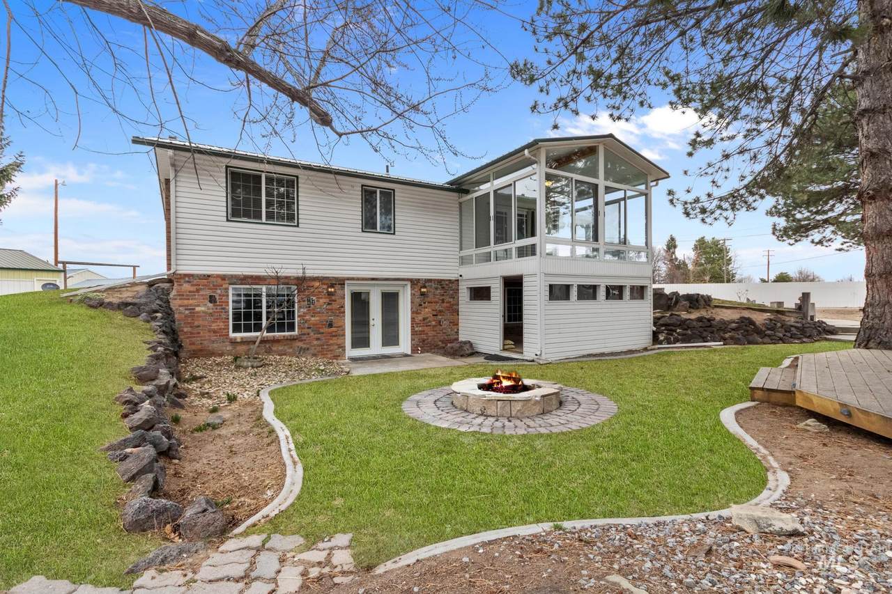 3320 Wilson Ln - Photo 1