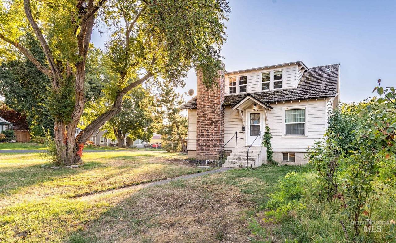 1330 18th Street - Photo 1