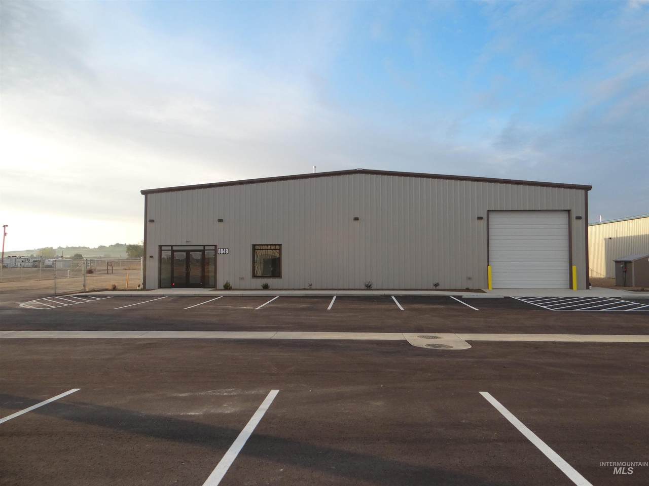 8890 Grizzly Ln - Photo 1
