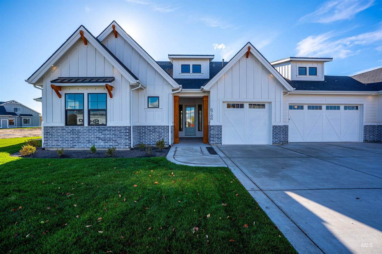 6746 Trinity Creek Ln - Photo 1