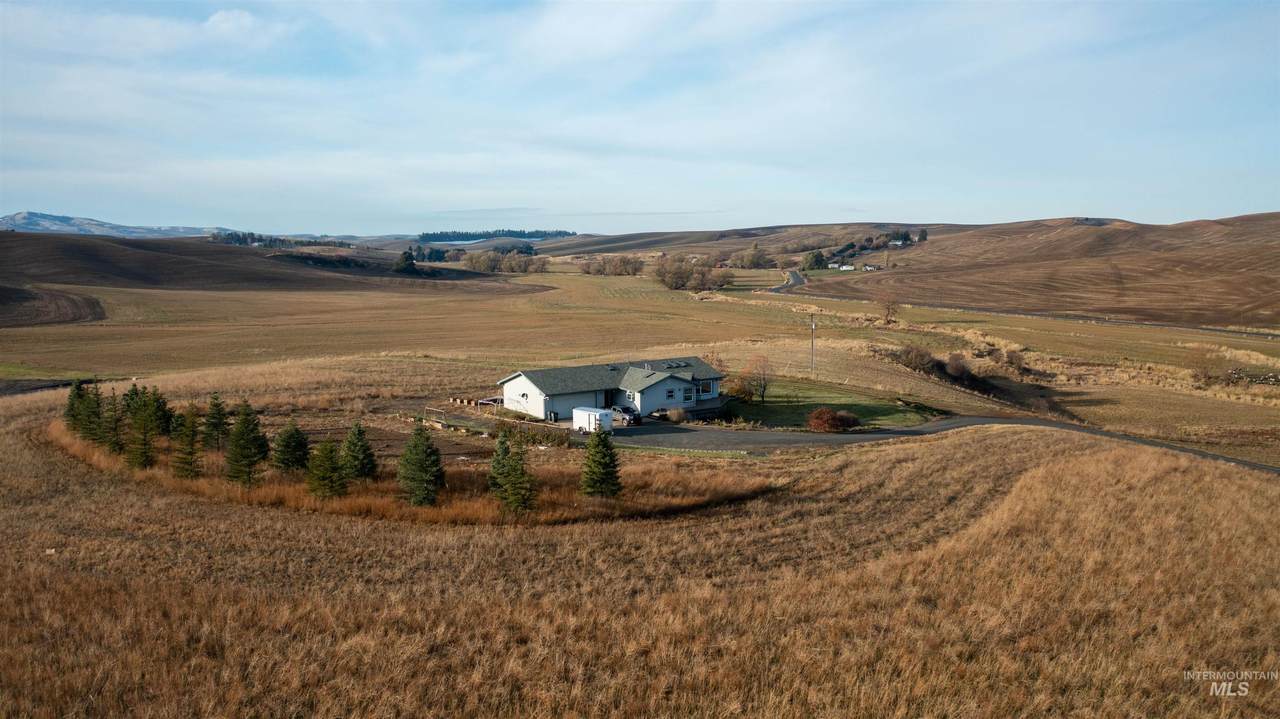 1491 Sand Road - Photo 1