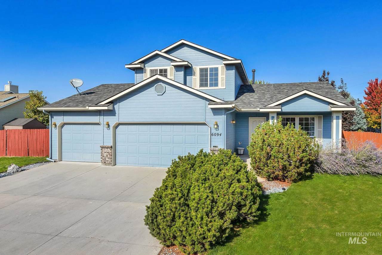 6094 Teak Way - Photo 1