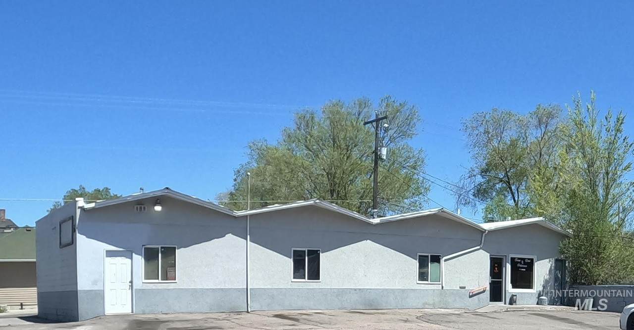 552 5th Ave - Photo 1