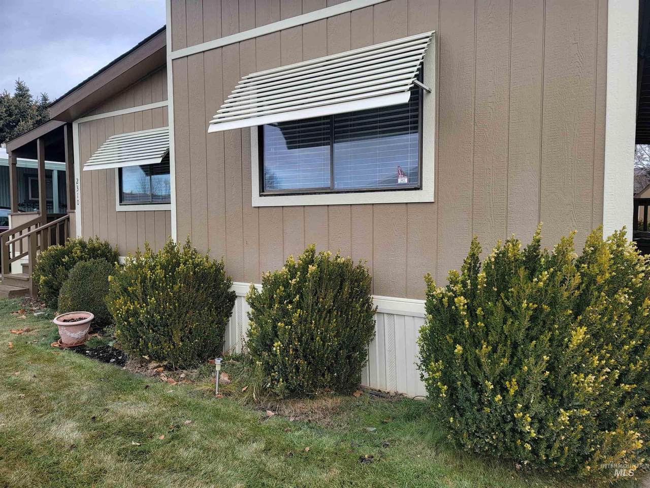 2310 Patricia - Photo 1