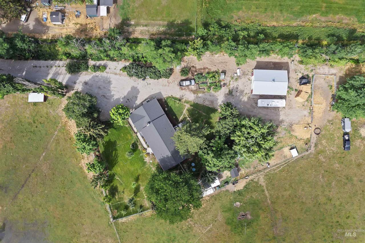 110 Sales Yard Rd. - Photo 1