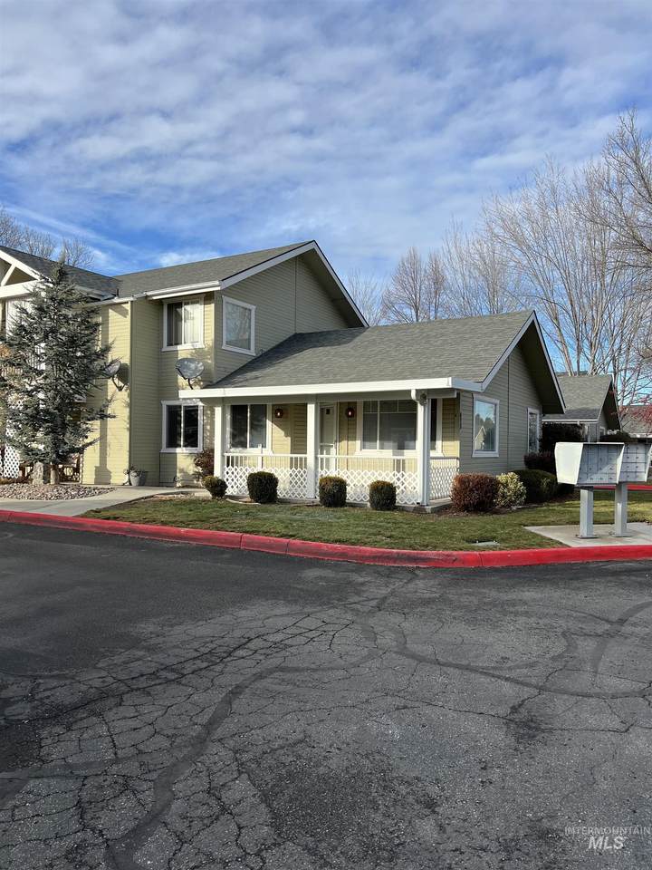 473 State St. - Photo 1