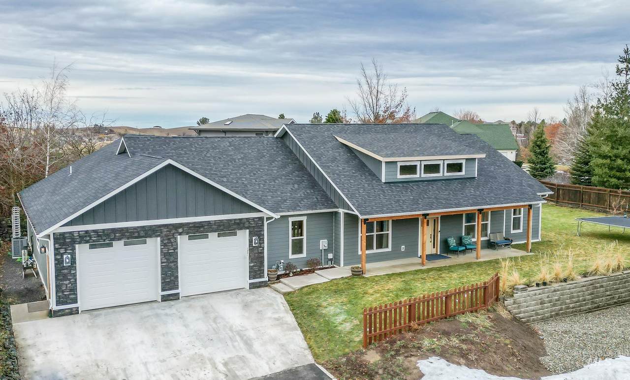 1321 Lande Lane - Photo 1
