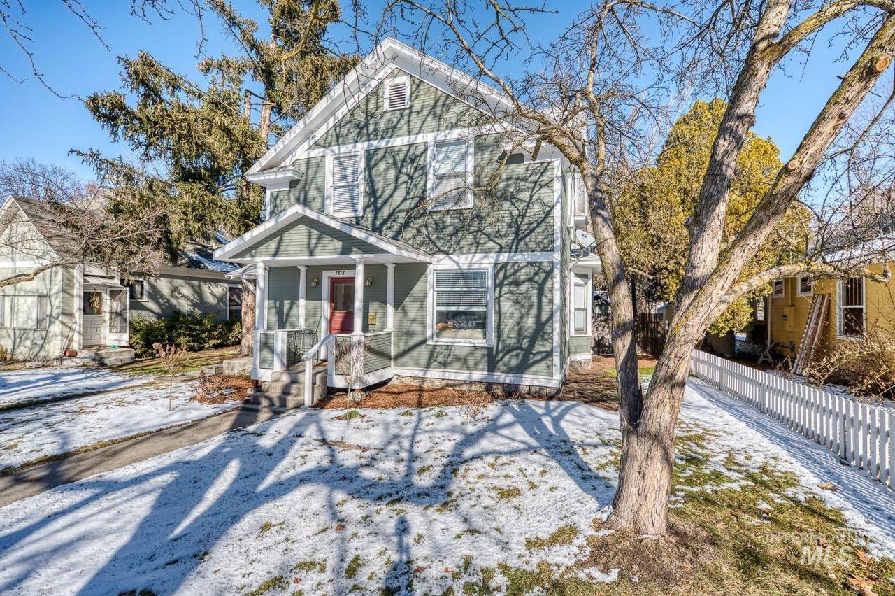 1818 Washington - Photo 1