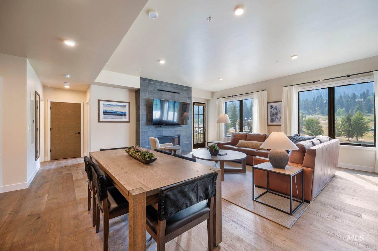 700 Village Drive - Photo 1