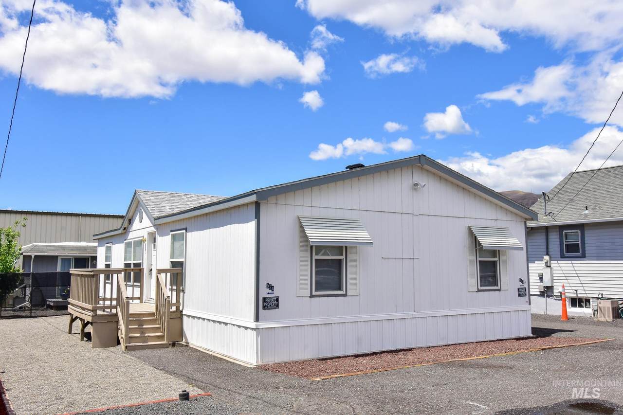 524 & 524A 13th Street - Photo 1